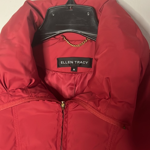 Nice Ellen Tracy duck down feather red puffer jacket coat. Size medium - Picture 2 of 3